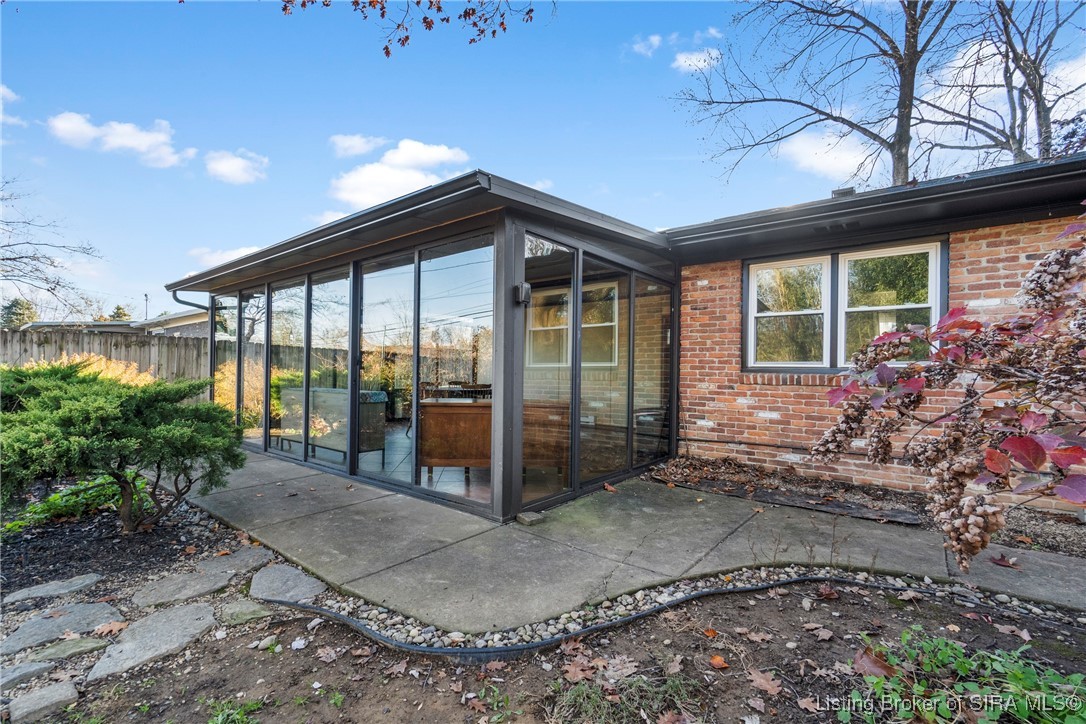 509 Hemlock Road Jeffersonville, IN 47130 - Photo 13 of 49