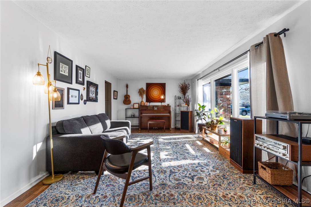 509 Hemlock Road Jeffersonville, IN 47130 - Photo 20 of 49