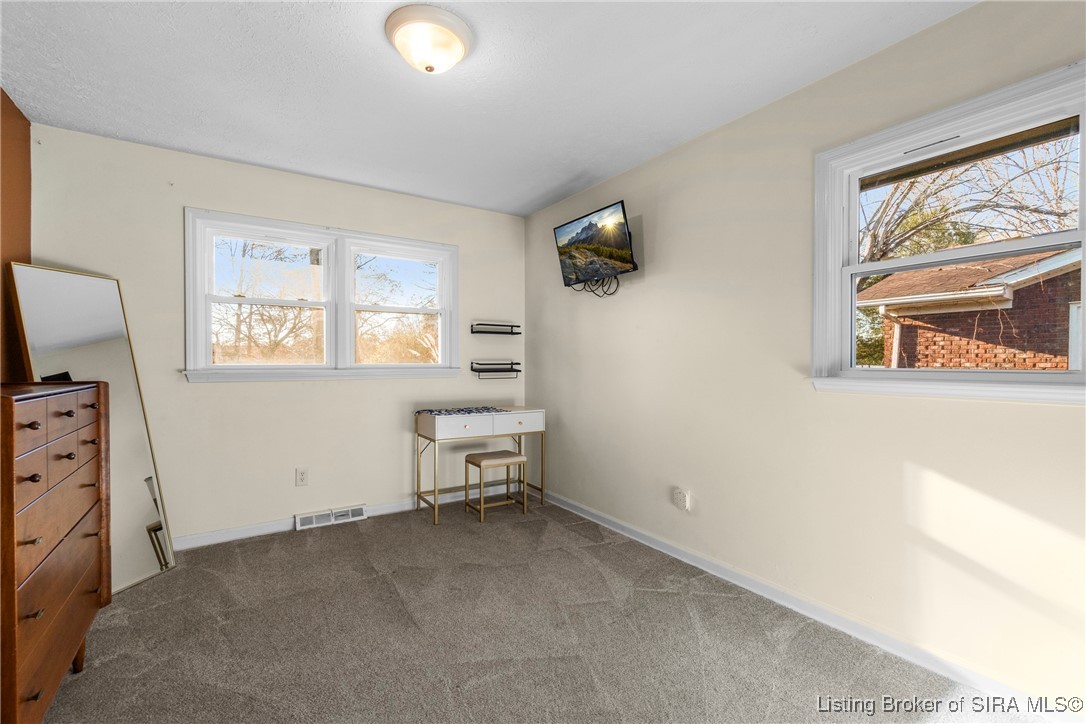 509 Hemlock Road Jeffersonville, IN 47130 - Photo 28 of 49