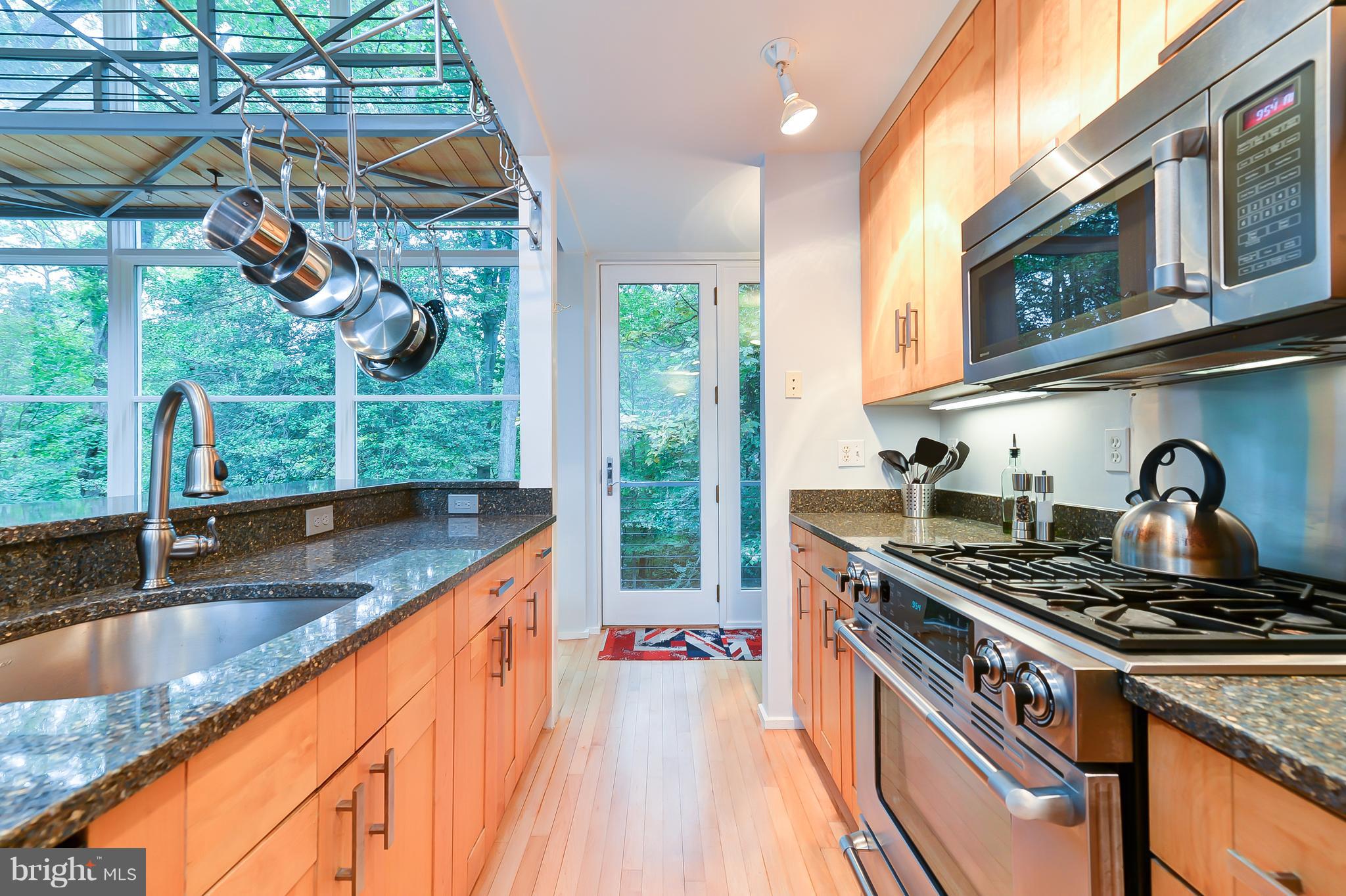 2711 Colonial Road Accokeek, MD 20607 - Photo 10 of 28 Kitchen