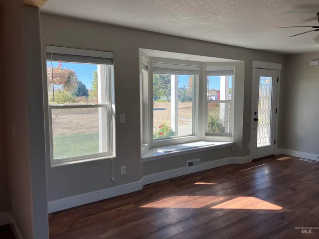 $750,000 | 17530 Beet Road, Caldwell, ID 83607