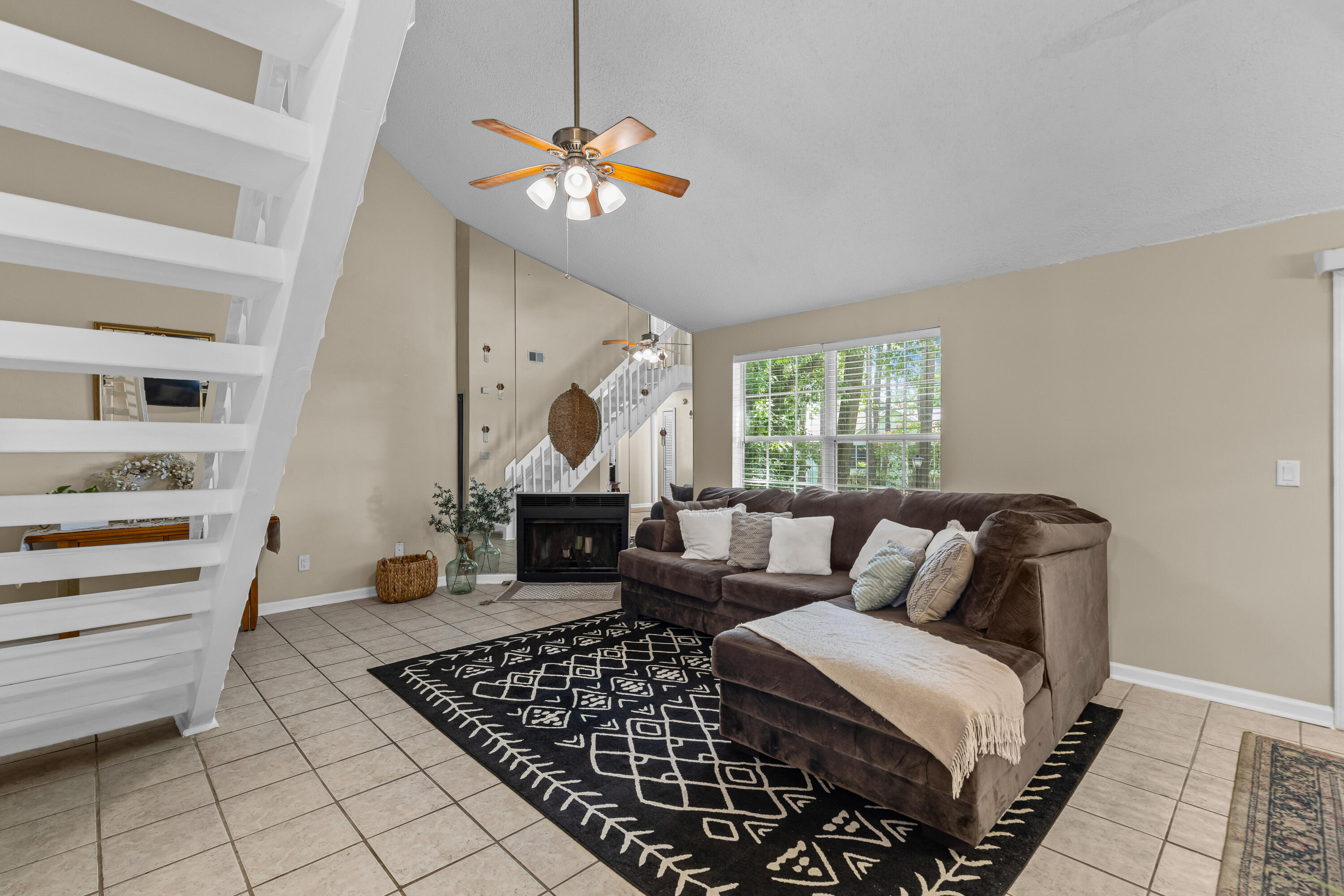 6240 April Pine Circle, Unit F North Charleston, SC 29406 - Photo 4 of 24 1G1A5938