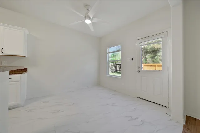 $2,200 | 305 Crooked Pine Court, Conroe, TX 77304