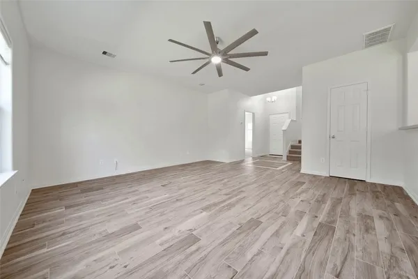 $2,200 | 305 Crooked Pine Court, Conroe, TX 77304