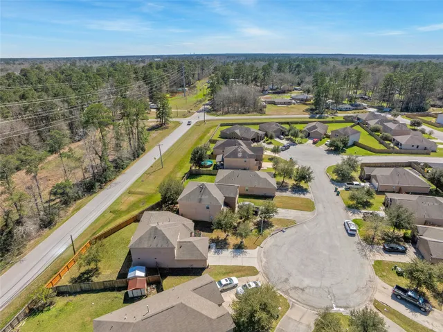 $2,200 | 305 Crooked Pine Court, Conroe, TX 77304