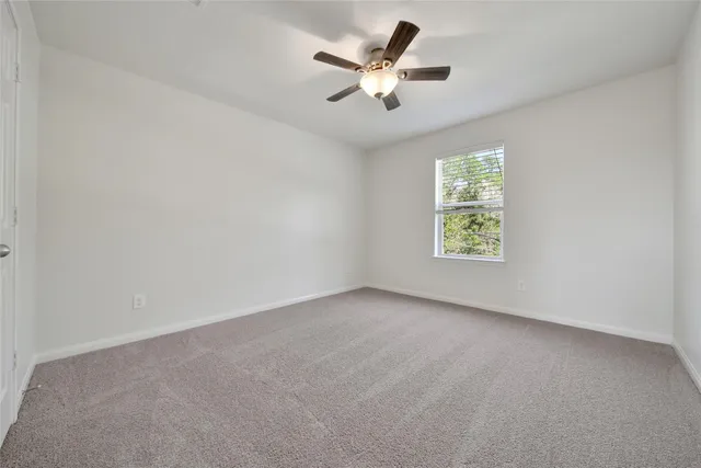 $2,200 | 305 Crooked Pine Court, Conroe, TX 77304