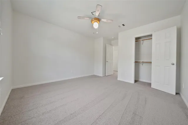 $2,200 | 305 Crooked Pine Court, Conroe, TX 77304