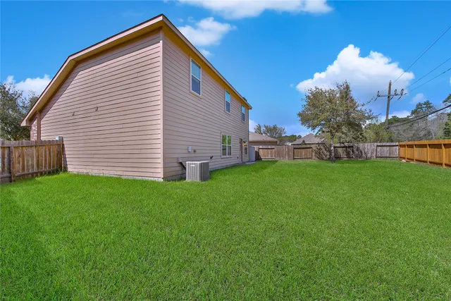 $2,200 | 305 Crooked Pine Court, Conroe, TX 77304