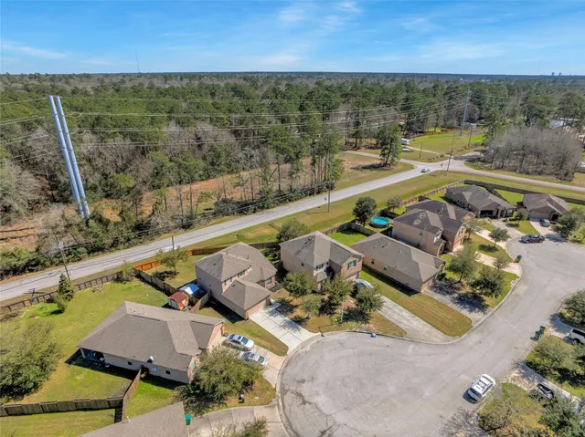 $2,200 | 305 Crooked Pine Court, Conroe, TX 77304