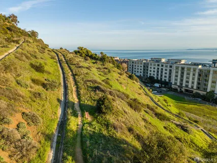 $998,000 | 219 East Crystal Cove Terrace, San Francisco, CA 94134