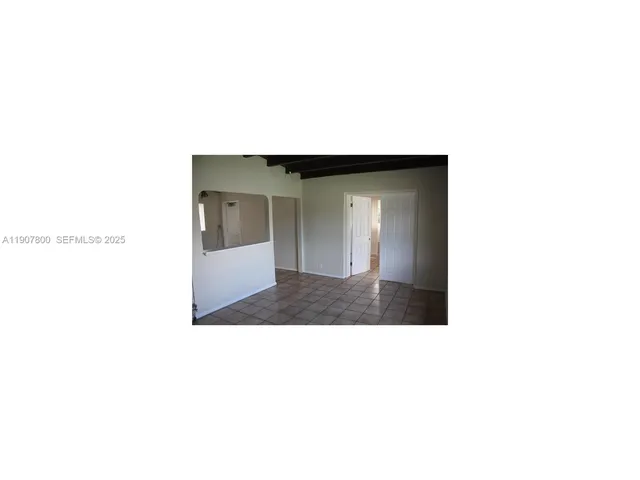 $2,400 | 102 Miami Gardens Road, West Park, FL 33023