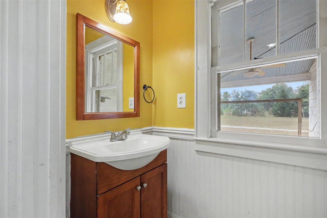 598 South Brooks Road Muskegon, MI 49442 - Photo 12 of 32 Gallery Image 12