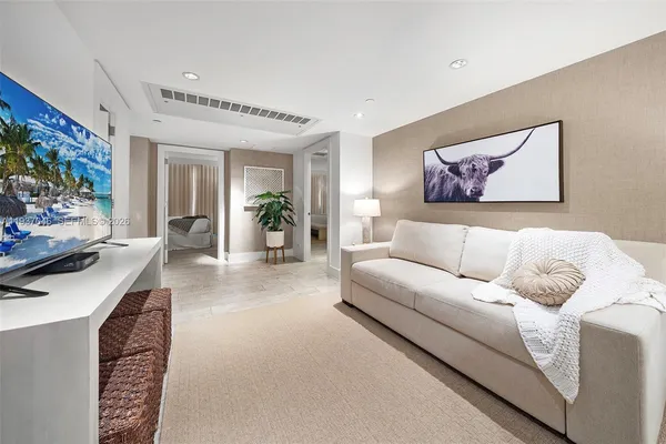 $27,500 | 102 24th Street, Unit 1207, Miami Beach, FL 33139