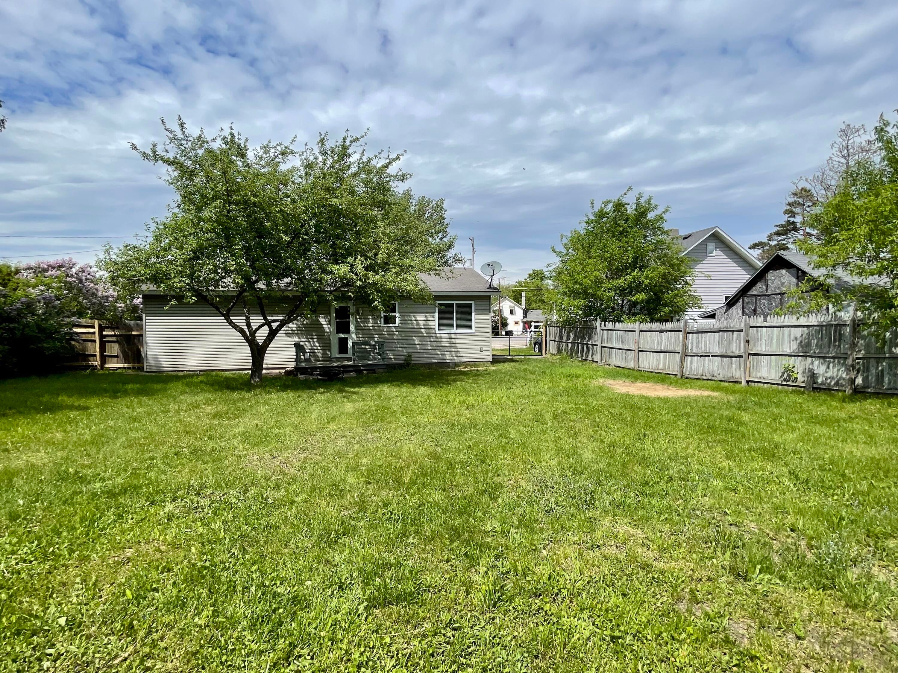 113 North Street Cheboygan, MI 49721 - Photo 17 of 22 Gallery Image 17