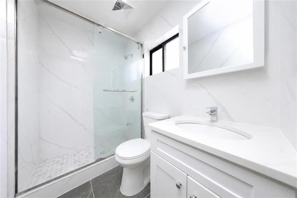 320 Bay Ridge Parkway Brooklyn, NY 11209 - Photo 13 of 29