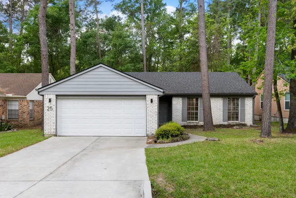 $1,850 | 25 Dellforest Court, The Woodlands, TX 77381