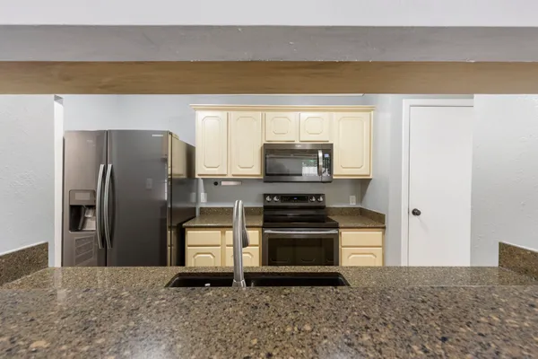 $1,850 | 25 Dellforest Court, The Woodlands, TX 77381