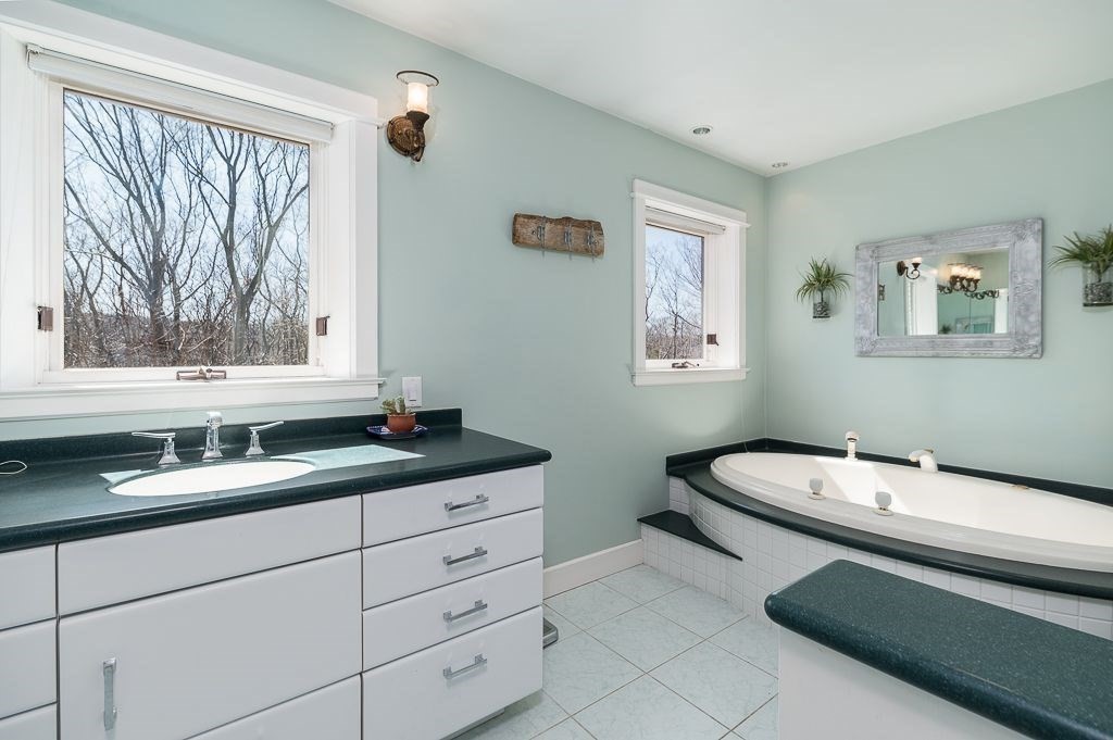 18 Doctors Run Rockport, MA 01966 - Photo 24 of 40