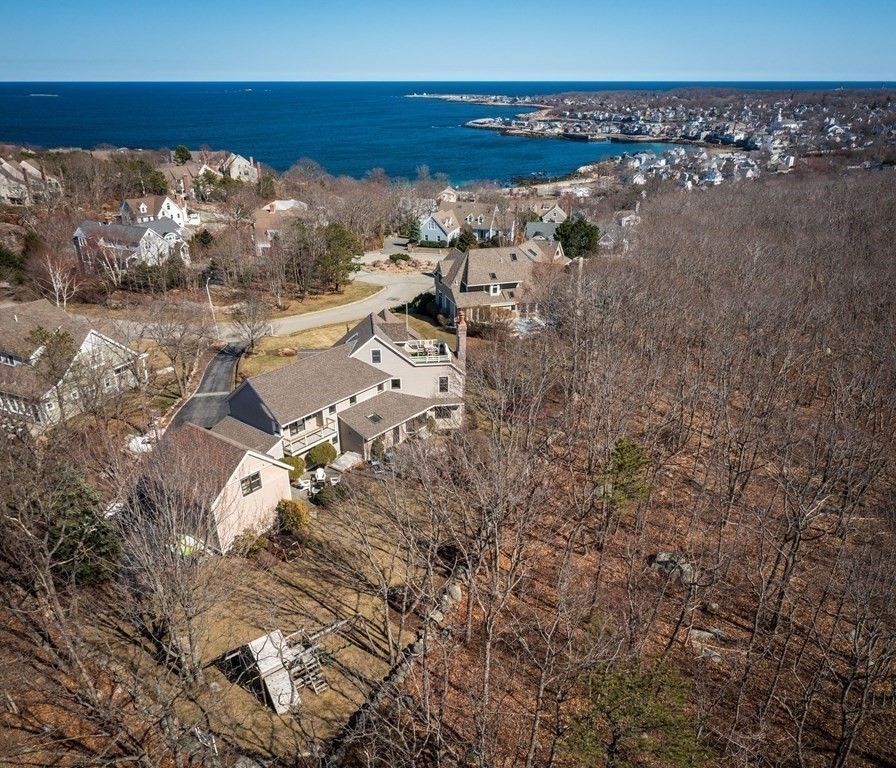 18 Doctors Run Rockport, MA 01966 - Photo 3 of 40