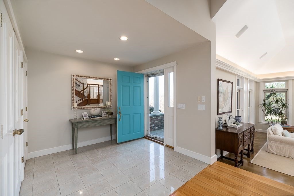 18 Doctors Run Rockport, MA 01966 - Photo 4 of 40