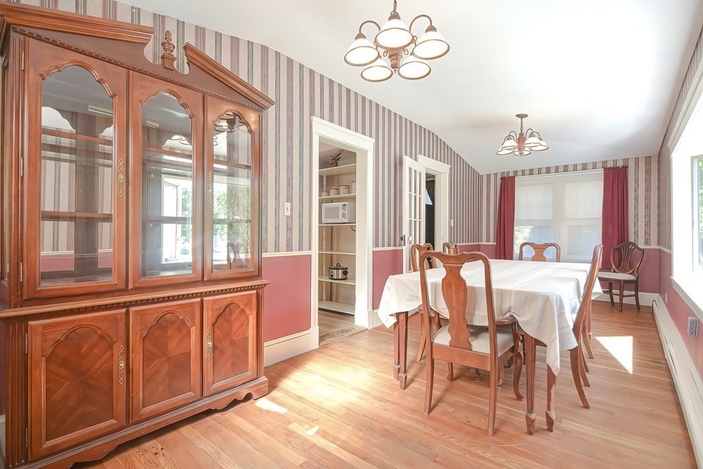 236 Walnut Street Reading, MA 01867 - Photo 12 of 30