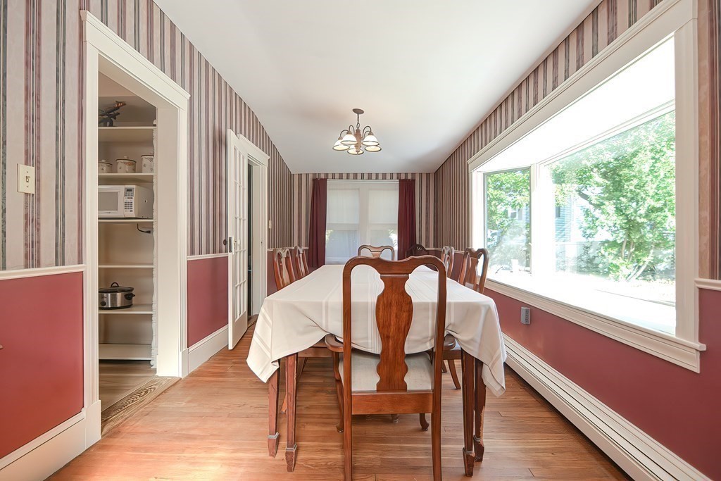 236 Walnut Street Reading, MA 01867 - Photo 13 of 30