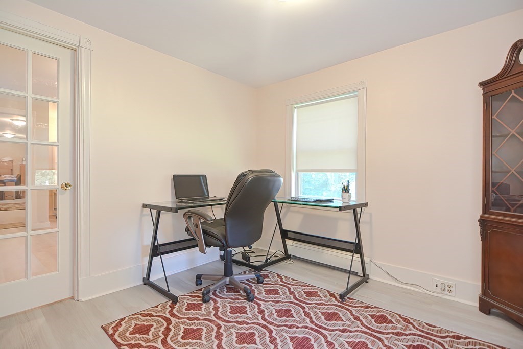 236 Walnut Street Reading, MA 01867 - Photo 4 of 30