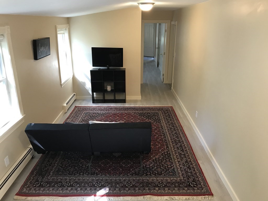 236 Walnut Street Reading, MA 01867 - Photo 7 of 30