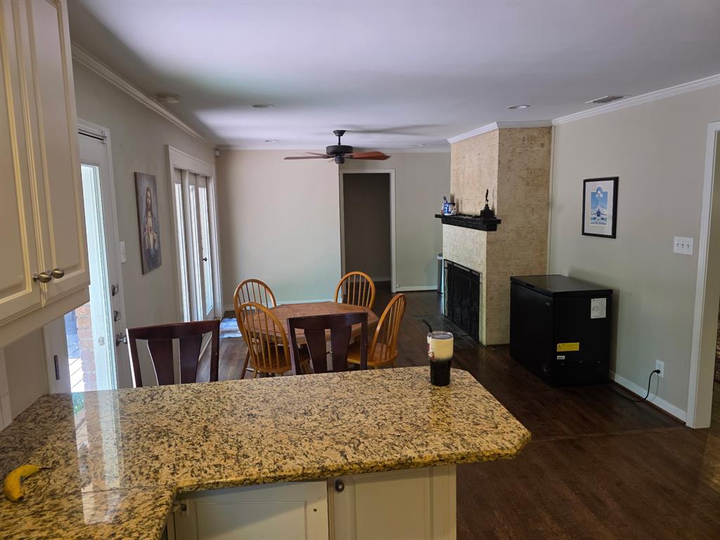 5110 Rexton Lane Dallas, TX 75214 - Photo 8 of 20