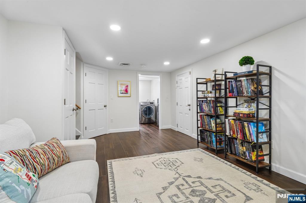 49 Skyview Road Bloomfield, NJ 07003 - Photo 24 of 45 Gallery Image 24