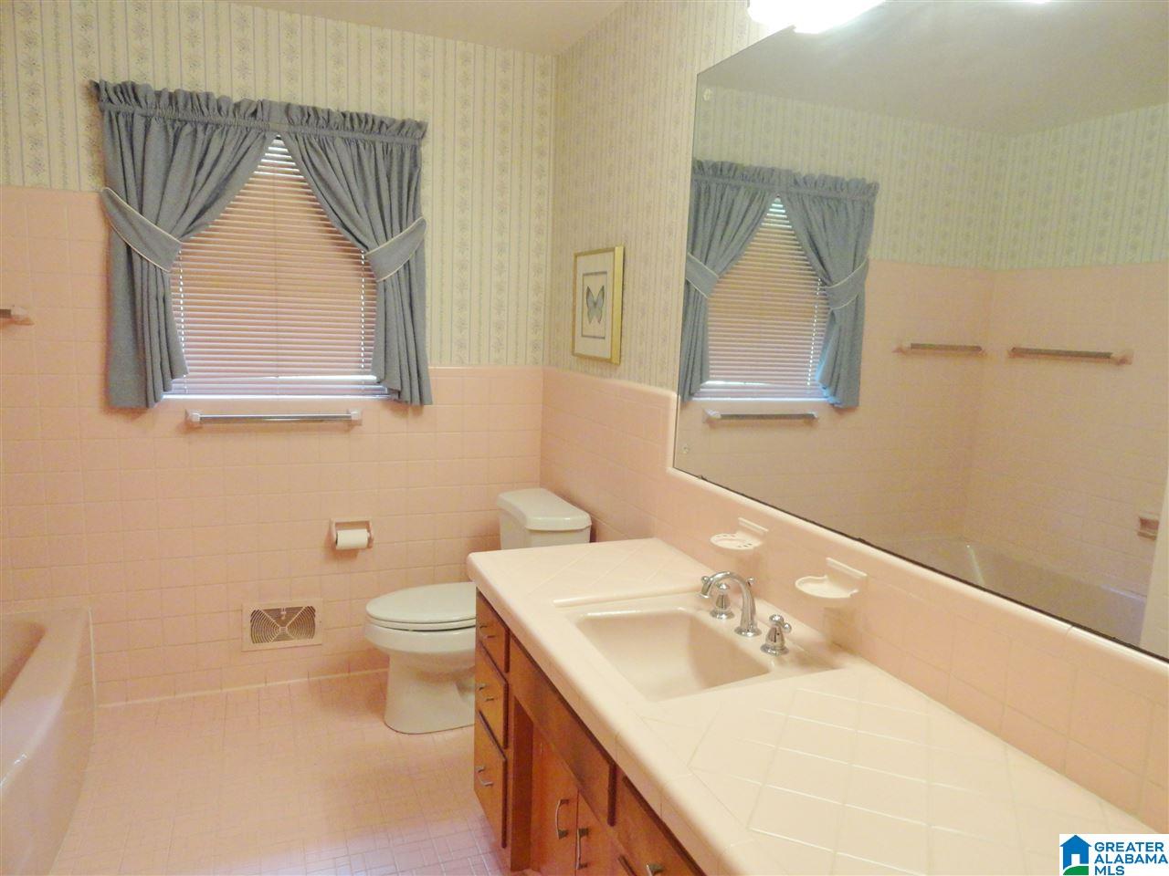 805 Oak Ridge Drive Birmingham, AL 35214 - Photo 16 of 28