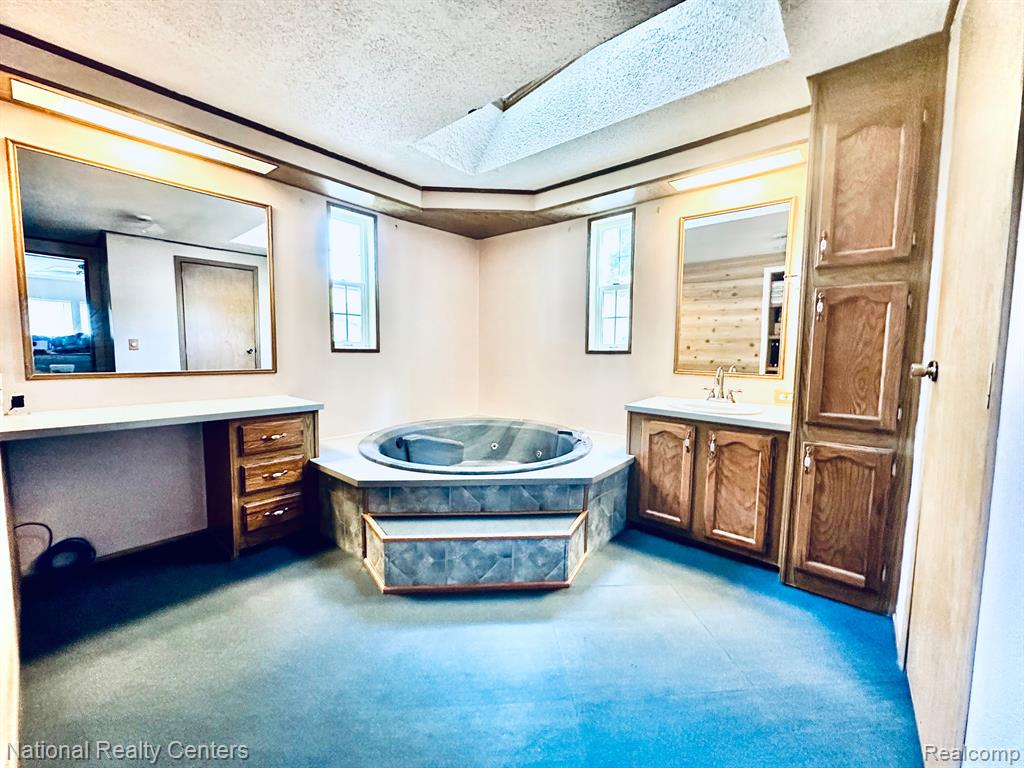 2520 Covert Road Burton, MI 48509 - Photo 13 of 25 Gallery Image 13