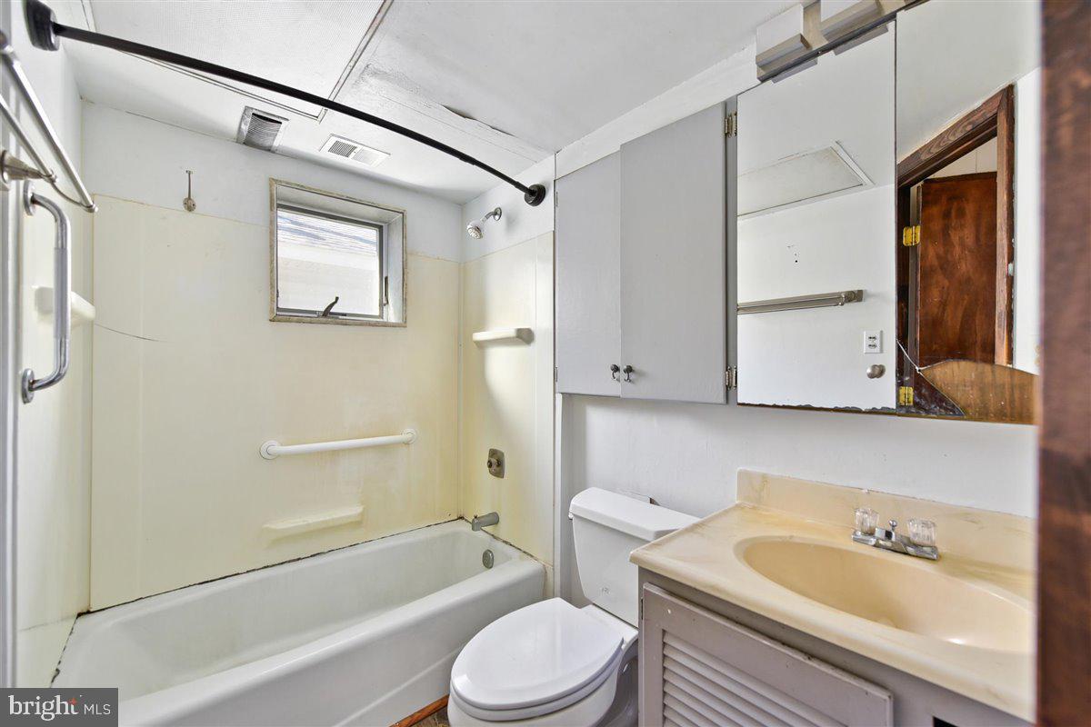 11833 Grays Corner Road Berlin, MD 21811 - Photo 17 of 36