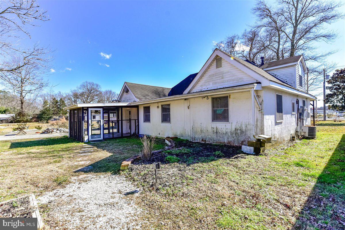 11833 Grays Corner Road Berlin, MD 21811 - Photo 4 of 36