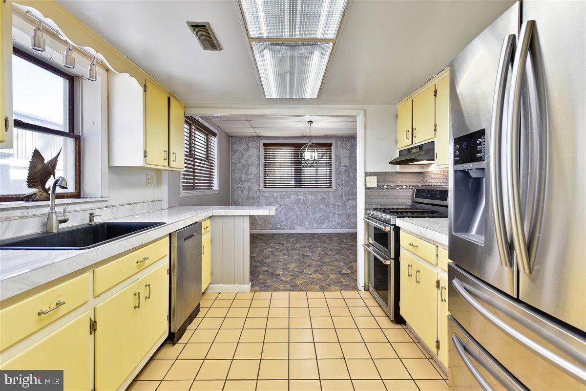 11833 Grays Corner Road Berlin, MD 21811 - Photo 10 of 36