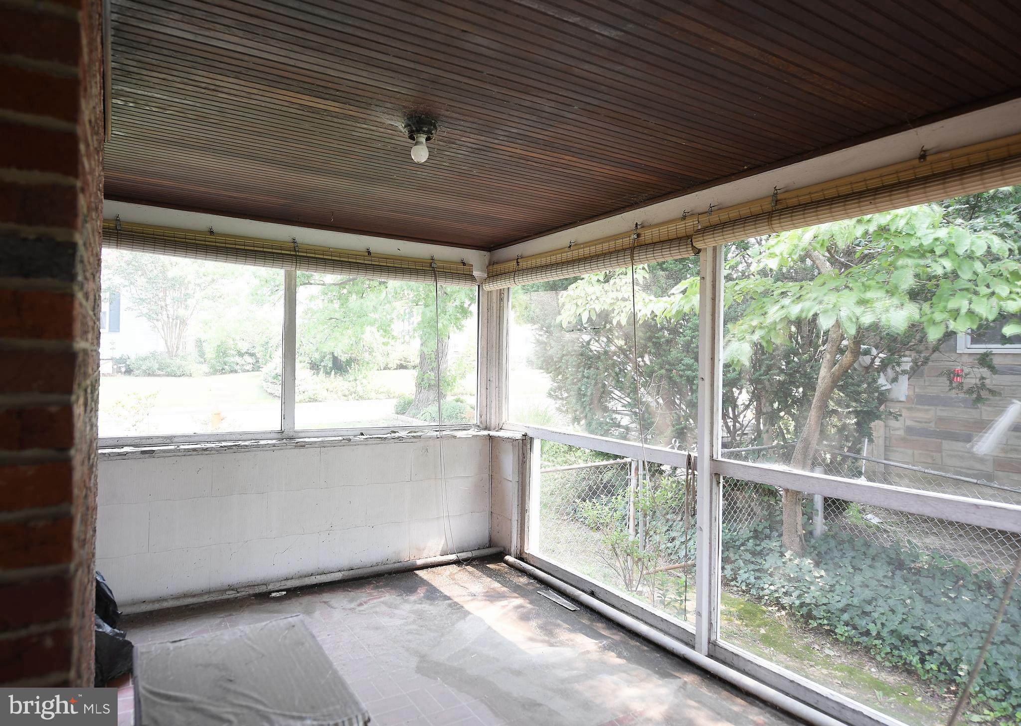4 Northship Road Baltimore, MD 21222 - Photo 15 of 35 Screened in Porch