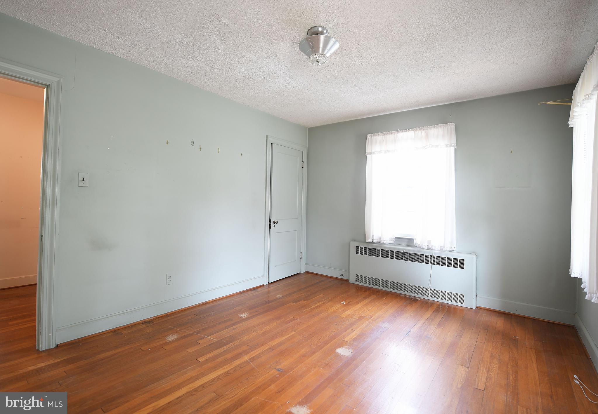 4 Northship Road Baltimore, MD 21222 - Photo 16 of 35 Main Level Bedroom 1