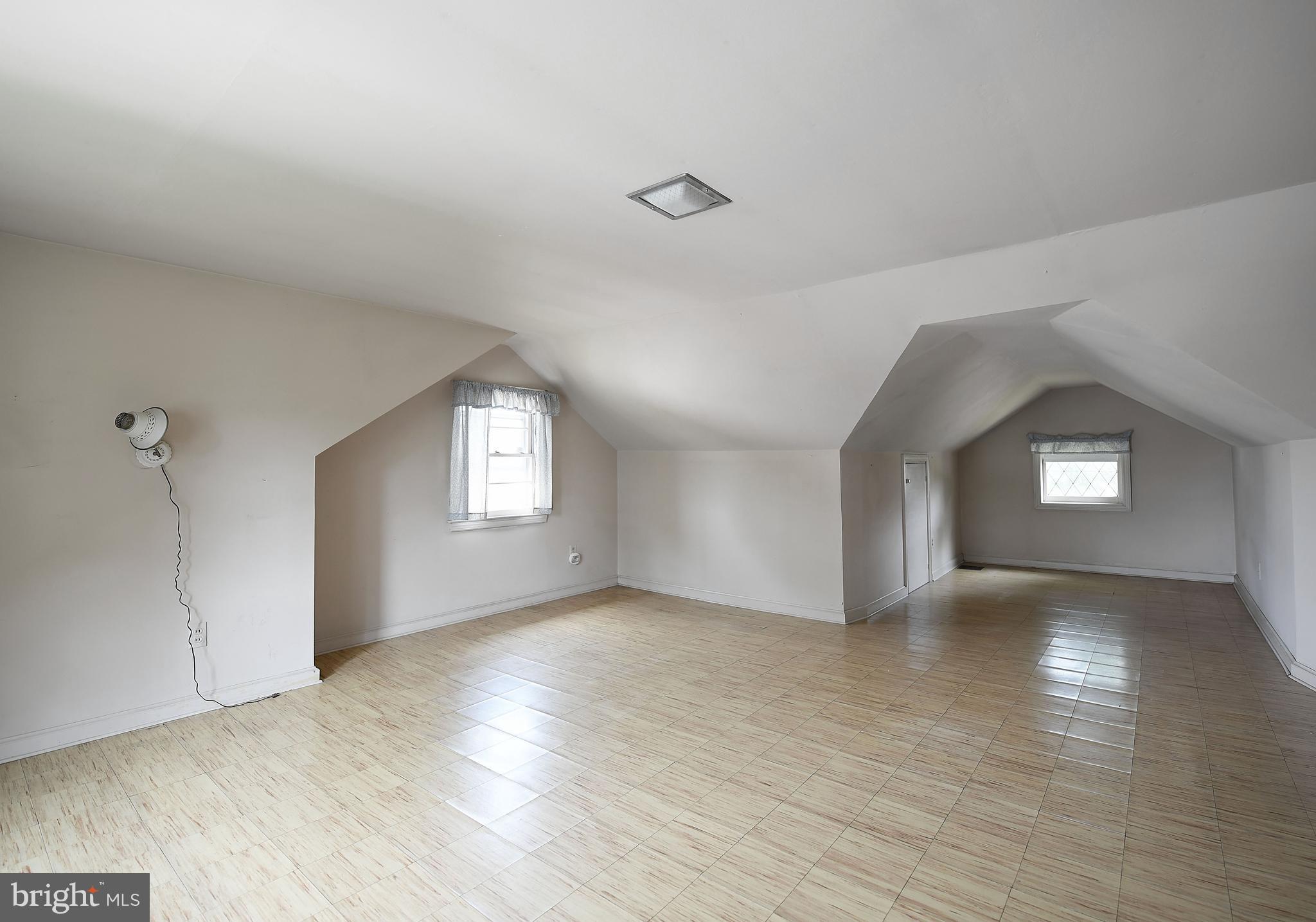 4 Northship Road Baltimore, MD 21222 - Photo 23 of 35 Upper Level Bedroom 4