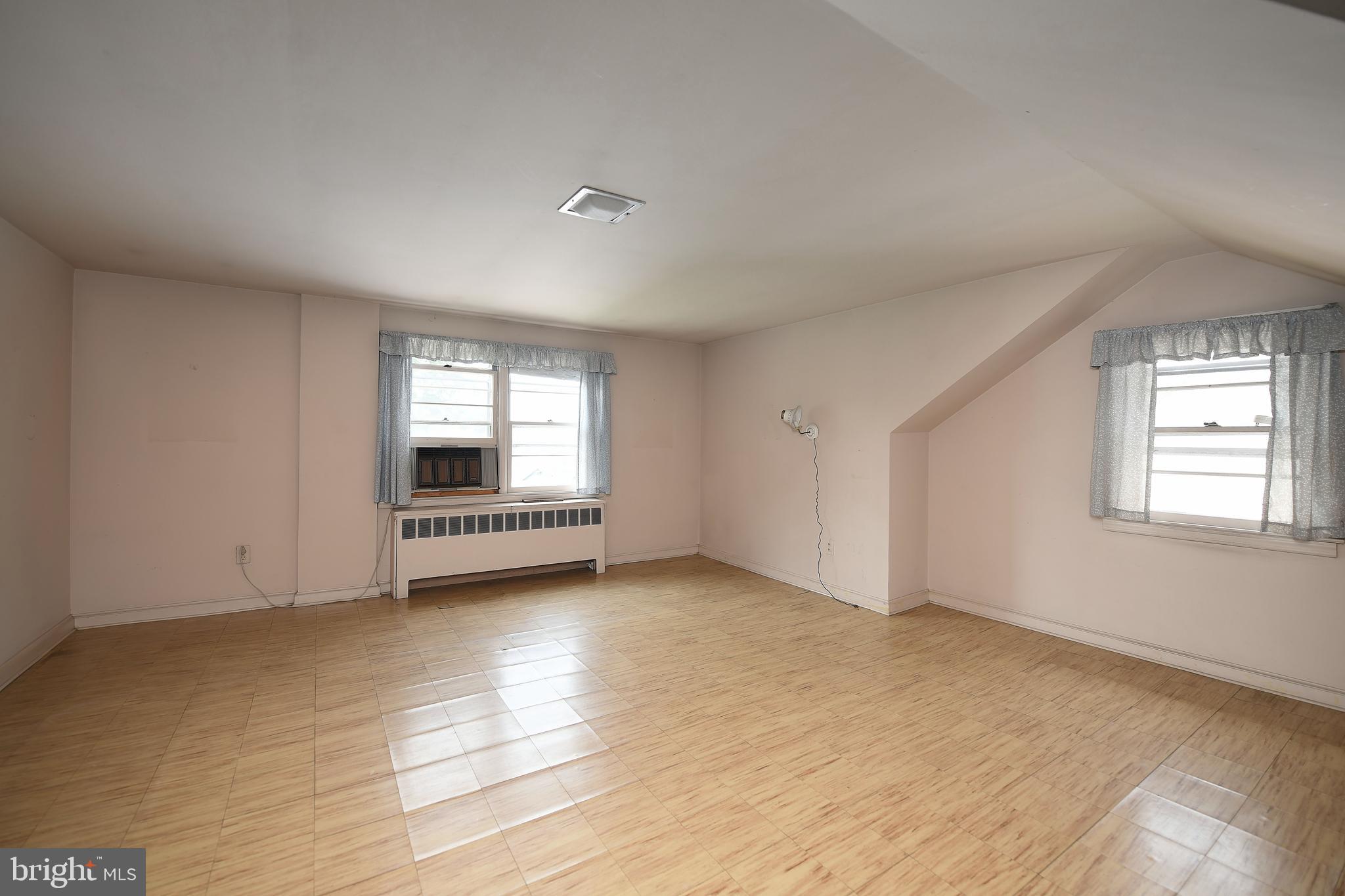 4 Northship Road Baltimore, MD 21222 - Photo 24 of 35 Upper Level Bedroom 4