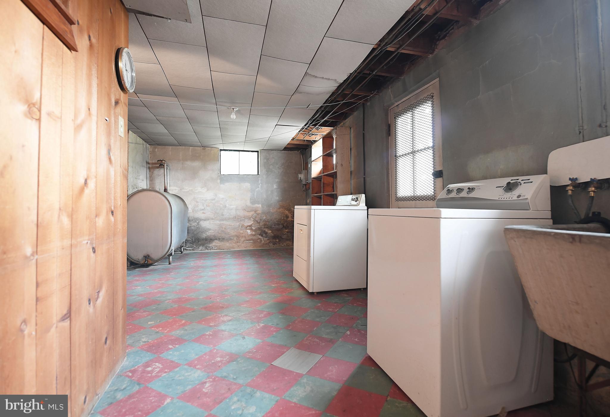 4 Northship Road Baltimore, MD 21222 - Photo 28 of 35 Laundry/Storage