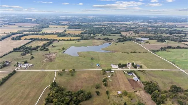 $1,300,000 | 23700 South State Route East, Pleasant Hill, MO 64080