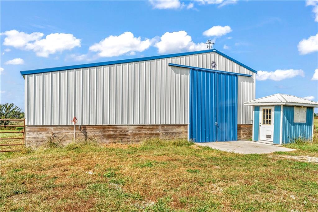 23700 South State Route East Pleasant Hill, MO 64080 - Photo 16 of 24