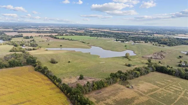 $1,300,000 | 23700 South State Route East, Pleasant Hill, MO 64080