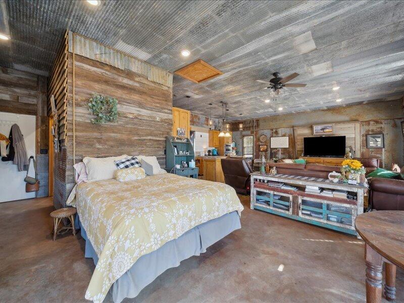 36656 South 510 Road, Unit RES Eucha, OK 74342 - Photo 16 of 63 2 - Barndominium (6)