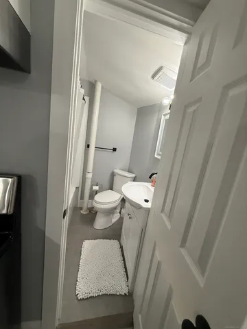 $1,850 | 465 James Farm Road, Stratford, CT 06614