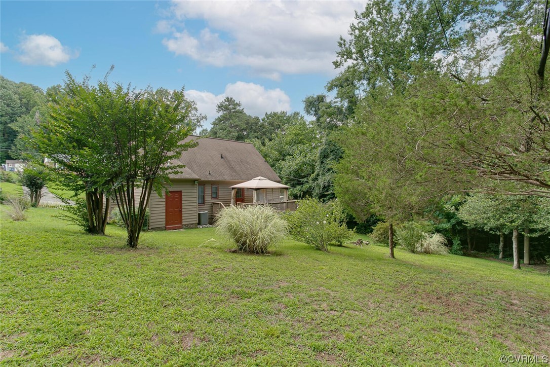 2125 Briarcliff Road Richmond, VA 23225 - Photo 27 of 27 View of yard