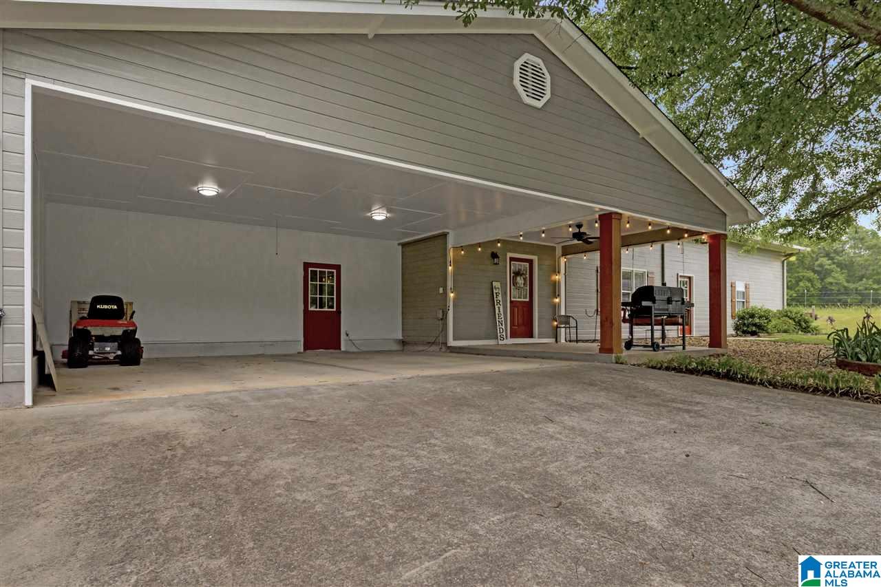 381 Hickory Road Gardendale, AL 35071 - Photo 4 of 27
