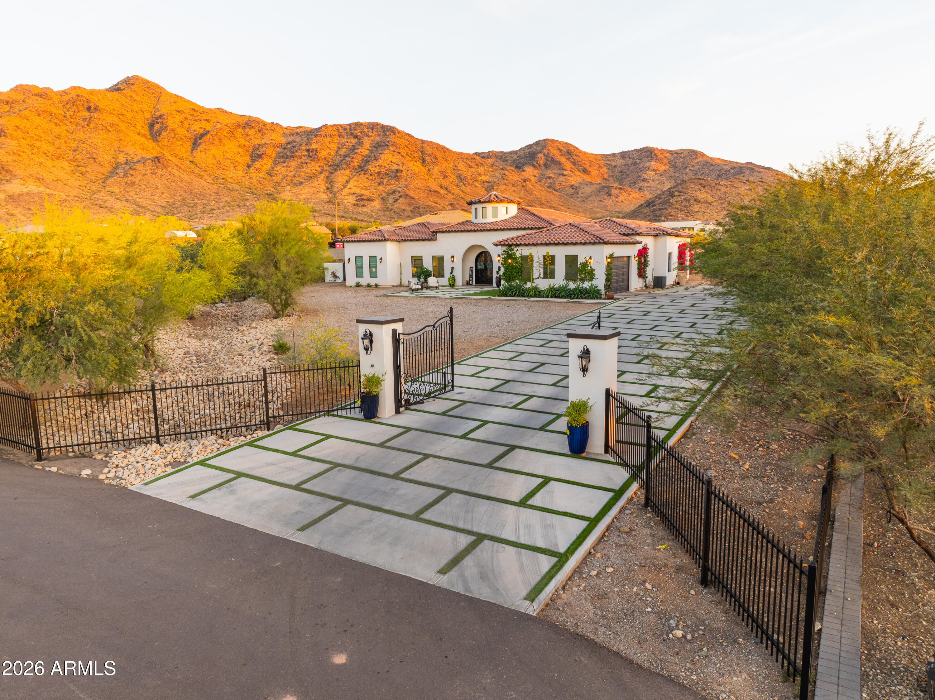 3923 West Fox Road Laveen, AZ 85339 - Photo 4 of 51 3923 W Fox Rd