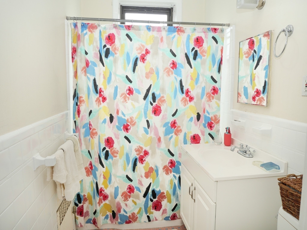 26 Browne Street, Unit 1 Brookline, MA 02446 - Photo 8 of 8