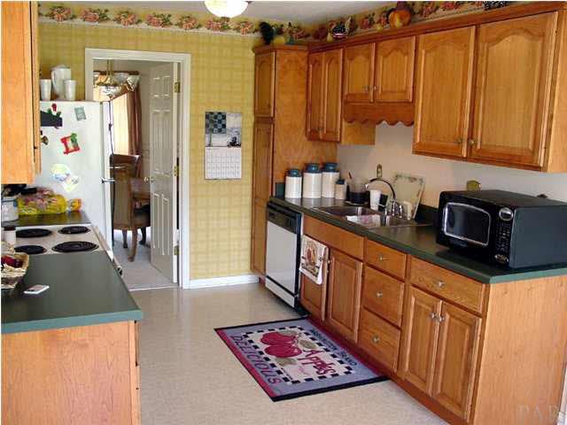 4262 Croydon Road Pensacola, FL 32514 - Photo 5 of 16 Lots of Cabinets in the Kitchen